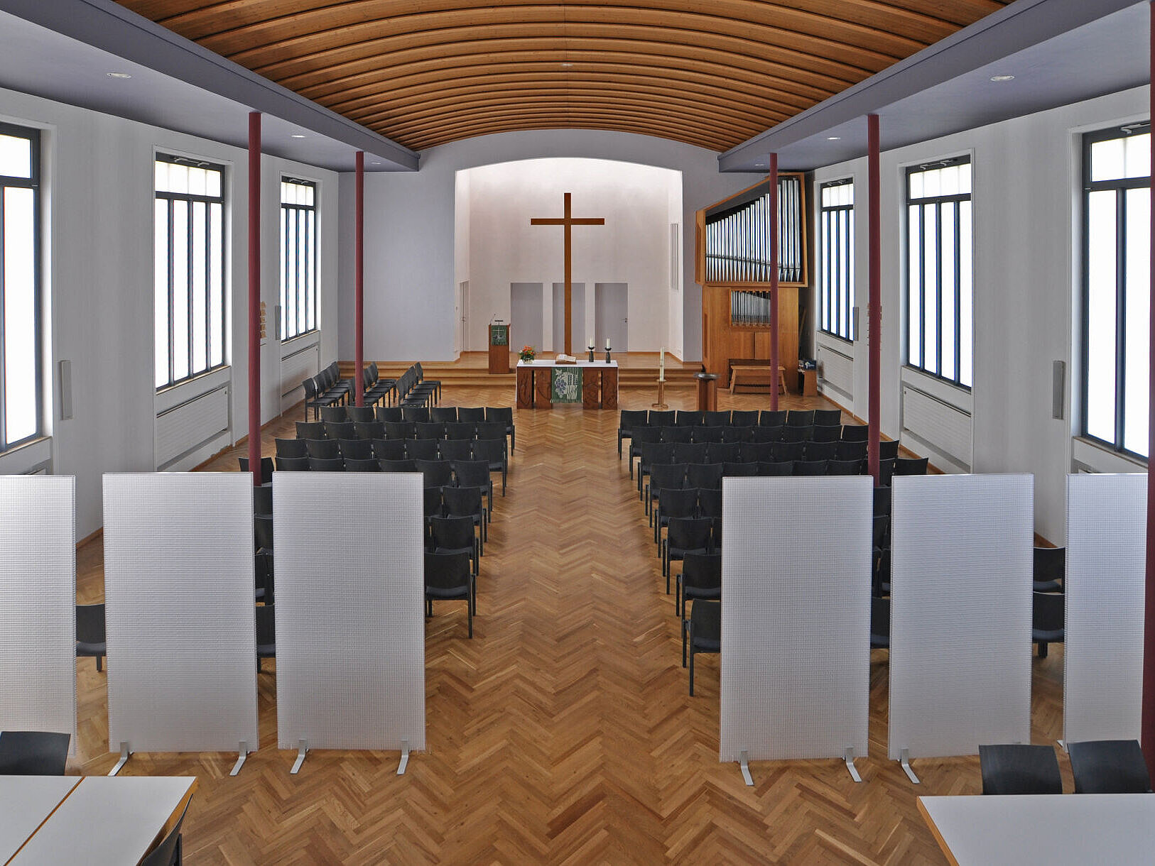Stuttgart-Möhringen Church nave — KAPILUX glowing windows with shadowy diffuse light